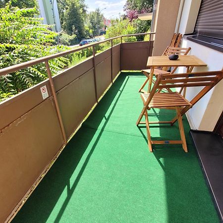 Duplex Apartment Ullstein- 4 Bedrooms, 2 Bathrooms, Living Room, 2 Parking Spaces, Boxspringbeds, Family & Business Apartment! Βερολίνο Εξωτερικό φωτογραφία