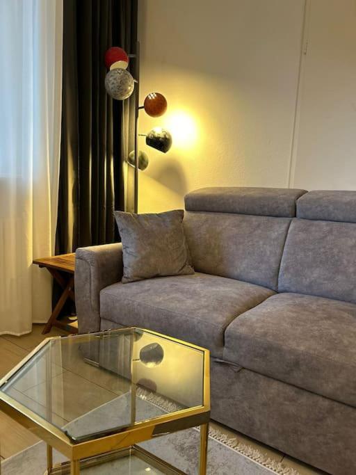 Duplex Apartment Ullstein- 4 Bedrooms, 2 Bathrooms, Living Room, 2 Parking Spaces, Boxspringbeds, Family & Business Apartment! Βερολίνο Εξωτερικό φωτογραφία