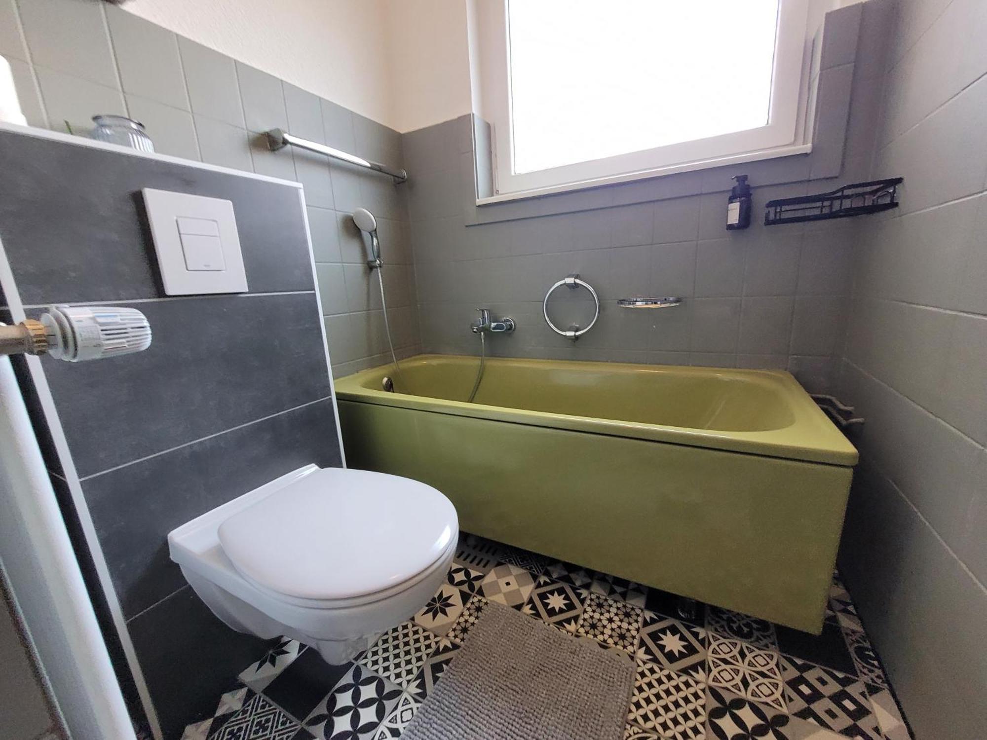 Duplex Apartment Ullstein- 4 Bedrooms, 2 Bathrooms, Living Room, 2 Parking Spaces, Boxspringbeds, Family & Business Apartment! Βερολίνο Εξωτερικό φωτογραφία